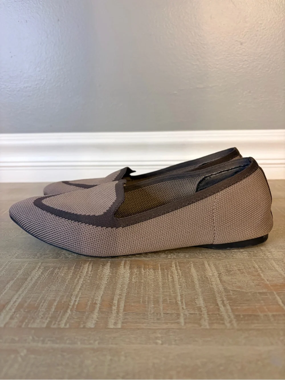 Birdies Women’s The Blackbird Washable Knit Pointed Toe Flats in Taupe, Size 7